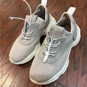 DNSNY sneakers women’s